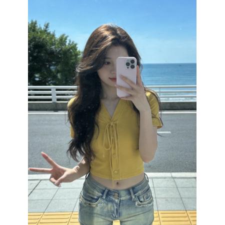 BY19204# 纯欲辣妹风绑带纽扣V领短袖T恤夏季新款高级感精致短款上衣 服裝批發女裝批發服飾貨源