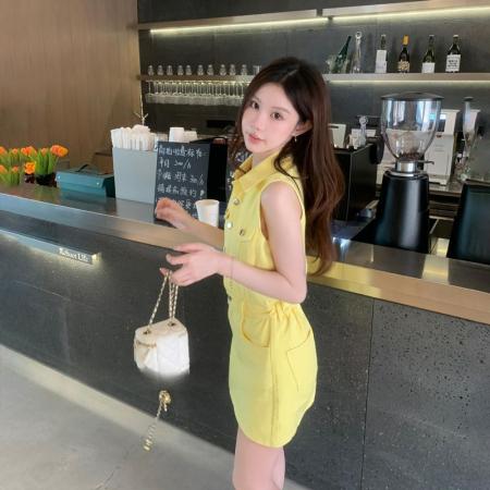 BY19206# 法式复古黄色牛仔连衣裙夏季新款气质简约无袖polo领连衣裙 服裝批發女裝批發服飾貨源