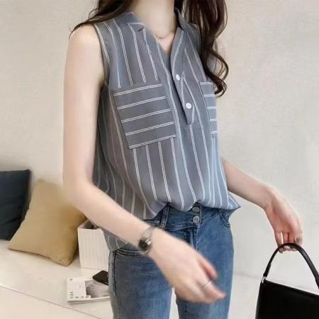 BY19209# 无袖衬衫女夏季新款设计感V领条纹心机上衣洋气背心衬衫潮 服裝批發女裝批發服飾貨源