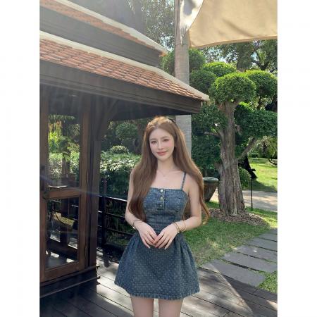 BY19215# 辣妹纯欲波点牛仔吊带裙女夏季新款小个子收腰显瘦气质连衣裙 服裝批發女裝批發服飾貨源
