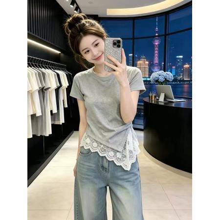 BY19622# 灰色蕾丝拼接下摆修身短袖T恤女新款夏季独特漂亮氛围感上衣 服裝批發女裝批發服飾貨源