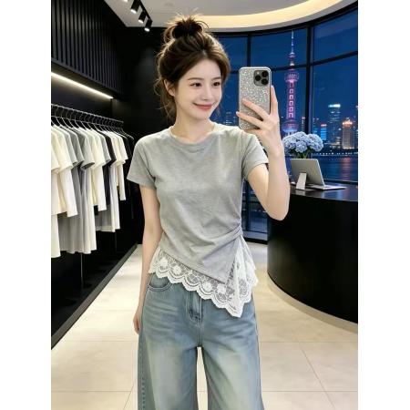 BY19622# 灰色蕾丝拼接下摆修身短袖T恤女新款夏季独特漂亮氛围感上衣 服裝批發女裝批發服飾貨源