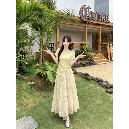 大码女装夏季新款短袖法式温柔风上衣+碎花半身裙两件套 服裝批發女裝批發服飾貨源
