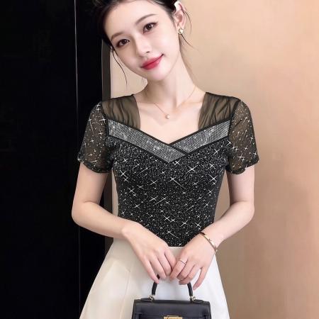 夏季新款短袖交叉V领网纱印花上衣女闪亮烫钻工艺优雅高弹柔软T恤 服裝批發女裝批發服飾貨源