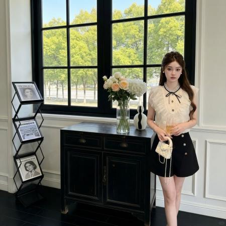 新款女装淡人系韩版设计感小众上衣时尚高级短裤 服裝批發女裝批發服飾貨源