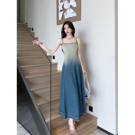 度假复古渐变牛仔吊带连衣裙女辣妹收腰显瘦气质A字长裙 服裝批發女裝批發服飾貨源