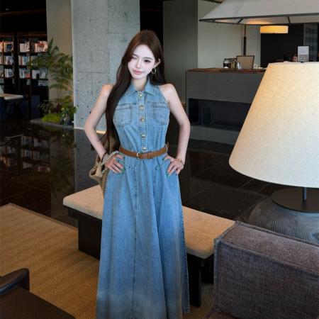 度假休闲复古无袖牛仔连衣裙女气质收腰显瘦露肩A字长裙 服裝批發女裝批發服飾貨源