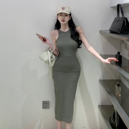 性感辣妹紧身露背连衣裙女纯欲设计感气质修身背心包臀裙 服裝批發女裝批發服飾貨源