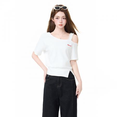 白色斜领露肩辣妹短袖T恤女夏季设计感收腰显瘦绝美上衣 服裝批發女裝批發服飾貨源