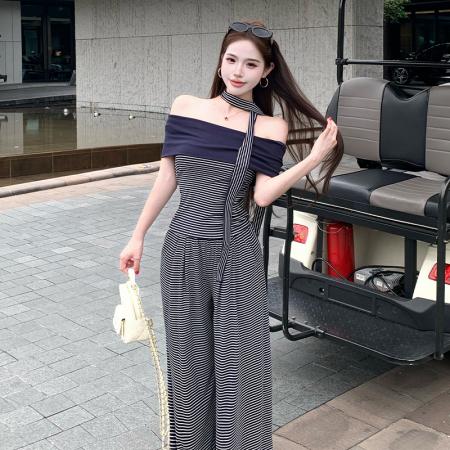 撞色条纹拼接一字肩多种穿法T恤上衣阔腿长裤小众设计感套两件套  服裝批發女裝批發服飾貨源