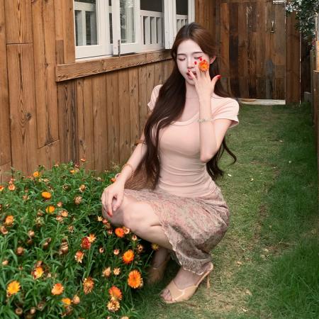 夏季新款纯欲风百搭U领针织短袖上衣T恤粉色碎花半身裙女两件套  服裝批發女裝批發服飾貨源