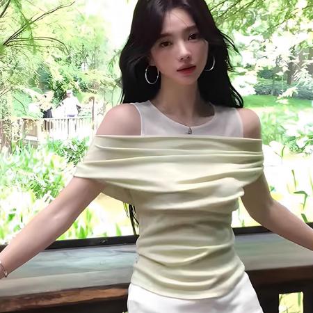 BY20468# 假两件撞色拼接显白多巴胺绿色上衣女夏一字肩领露肩显瘦  服裝批發女裝批發服飾貨源