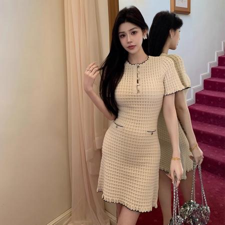 精致小香风撞色镂空华夫格肌理感甜美收腰气质显瘦通勤短袖连衣裙  服裝批發女裝批發服飾貨源