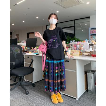 BY20645# 一整套韩系松弛感小猫印花宽松短袖t恤上衣波点半身裙度假风套装 服裝批發女裝批發服飾貨源