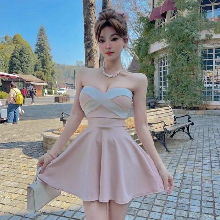 性感低胸交叉抹胸大摆连衣裙 服裝批發女裝批發服飾貨源