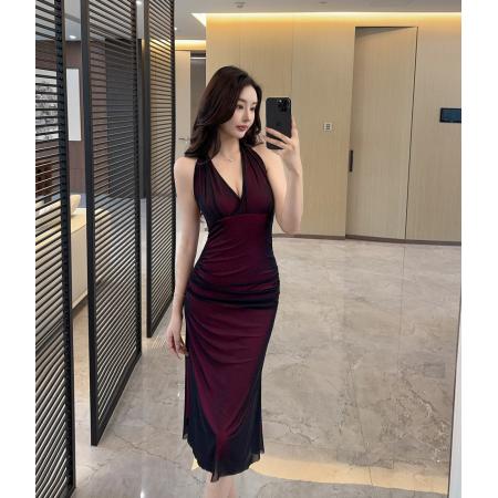 BY20731# 纯欲法式御姐挂脖收腰连衣裙夏季修身露背中长裙 服裝批發女裝批發服飾貨源