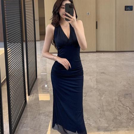 BY20731# 纯欲法式御姐挂脖收腰连衣裙夏季修身露背中长裙 服裝批發女裝批發服飾貨源