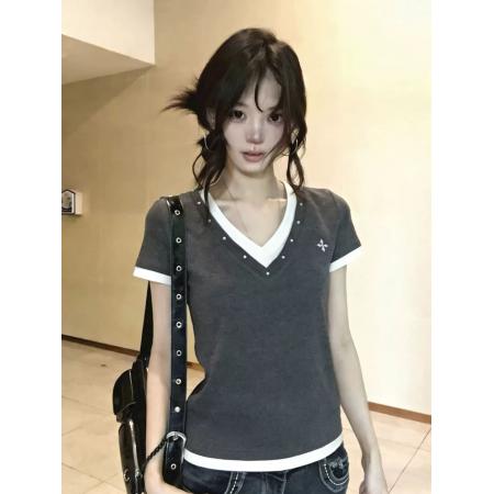 BY20787# 设计感撞色双层v领短袖正肩显瘦T恤女夏新款美式假 服裝批發女裝批發服飾貨源