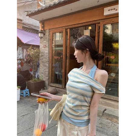 BY20986# 棉无袖t恤女新款夏设计感蓝色条纹假两件露肩斜肩上衣  服裝批發女裝批發服飾貨源