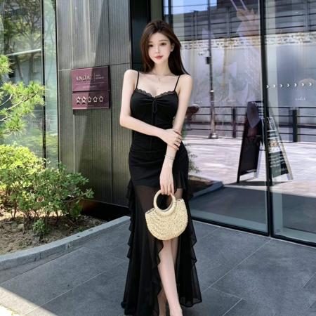 BY21101# 法式纯欲风吊带连衣裙女夏季女神范拼接荷叶边收腰显瘦不规则裙子 服裝批發女裝批發服飾貨源