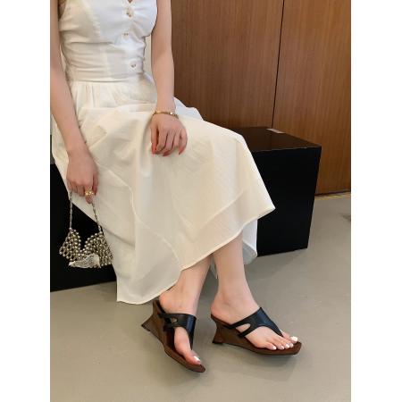 X-33351# 款法式复古方头夹趾人字拖鞋女夏外穿高跟鞋配裙子坡跟凉拖鞋 女鞋批发鞋子货源