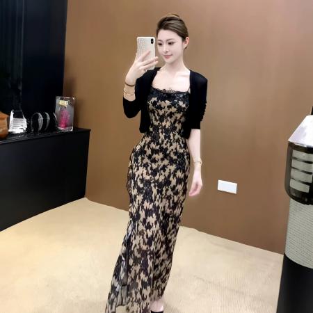 BY21288# 复古碎花蕾丝拼接吊带裙女浪漫度假长裙连衣裙搭配简约防晒开衫 服裝批發女裝批發服飾貨源