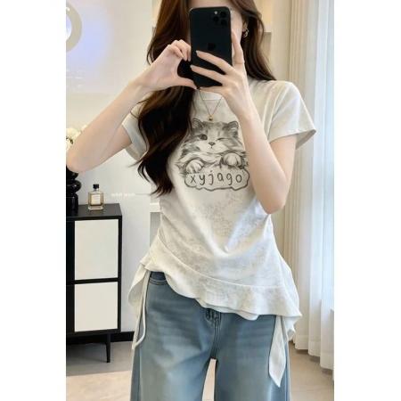 BY21476# 官拍大码女装卡通印花短袖T恤不规则设计别致小个子显瘦百搭上衣 服裝批發女裝批發服飾貨源