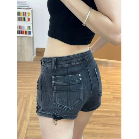 BY21586# 美式短裤女夏季新款复古黑色铆钉牛仔高级感低腰翻折热裤子潮  服裝批發女裝批發服飾貨源