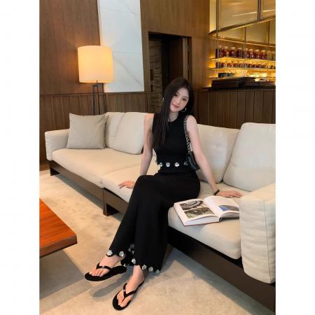 BY21636# 亮片小花两件套无袖针织吊带背心上衣女包臀半身裙套装  服裝批發女裝批發服飾貨源