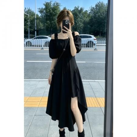 BY21658# 赫本风法式黑色一字肩连衣裙子女新款夏季独特漂亮不规则长裙  服裝批發女裝批發服飾貨源