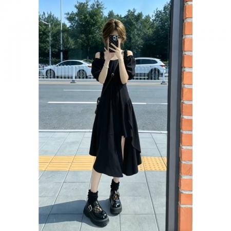 BY21658# 赫本风法式黑色一字肩连衣裙子女新款夏季独特漂亮不规则长裙  服裝批發女裝批發服飾貨源