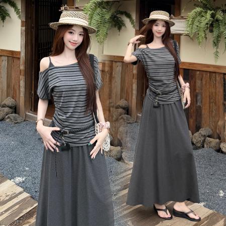 夏季新款斜肩露肩上衣条纹T恤修身短袖灰色T大码两件套  服裝批發女裝批發服飾貨源