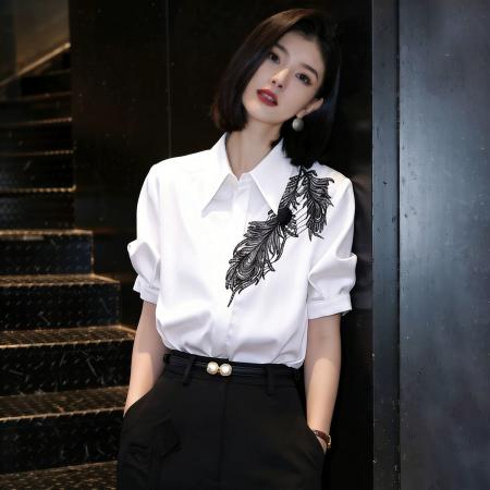 法式白色短袖衬衫女夏季新款时尚洋气宽松显瘦设计感印花上衣  服裝批發女裝批發服飾貨源