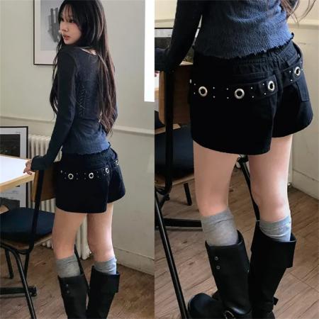 BY21909# 现金属扣子纯色休闲时尚迷你短裤 服裝批發女裝批發服飾貨源