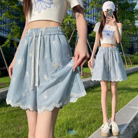 蓝色条纹刺绣蕾丝花边短裤女夏季高腰宽松显瘦休闲阔腿裤 服裝批發女裝批發服飾貨源