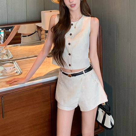 BY22173# 夏季新款时尚设计感纽扣背心马甲假两件短裤女两件套 服裝批發女裝批發服飾貨源