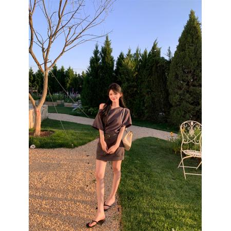 BY22188# 灰色连衣裙女夏季短袖露锁骨性感短款约会包臀显瘦短裙 服裝批發女裝批發服飾貨源