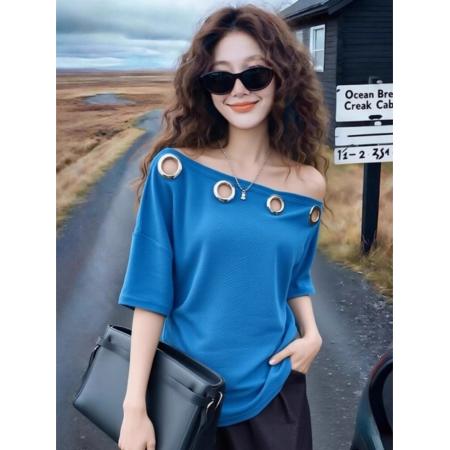 BY22209# 绝美斜肩短袖T恤女新款松弛感镂空气质上衣 服裝批發女裝批發服飾貨源