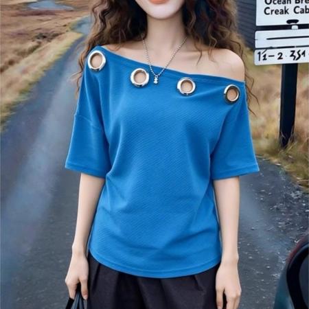 BY22209# 绝美斜肩短袖T恤女新款松弛感镂空气质上衣 服裝批發女裝批發服飾貨源