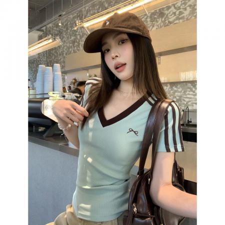 BY22215# 短袖t恤女装夏季新款韩系设计感修身条纹撞色刺绣V领上衣 服裝批發女裝批發服飾貨源