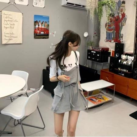 BY22342# 韩国东大门减龄背带短裤大口袋短裤 服裝批發女裝批發服飾貨源