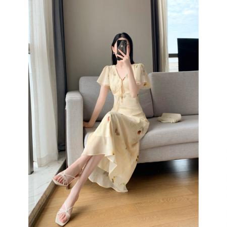 BY22372# 法式V领显瘦连衣裙女气质显瘦温柔风碎花飞飞袖中长连衣裙 服裝批發女裝批發服飾貨源