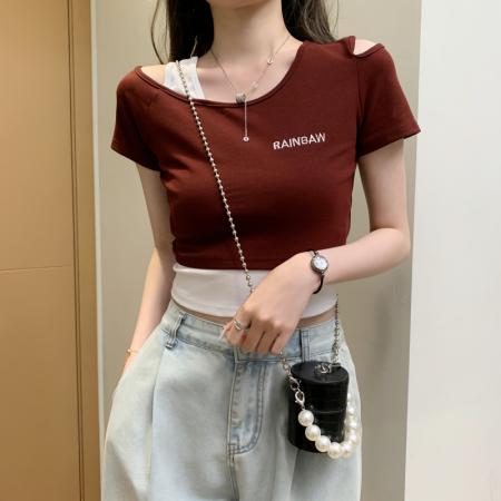 BY22677# 假两件露肩短袖T恤女设计感小众短款高腰露脐修身上衣  服裝批發女裝批發服飾貨源