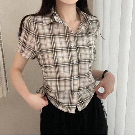BY22832# 韩国chic格纹短袖单排扣衬衫女下摆抽褶抽绳设计百搭上衣  服裝批發女裝批發服飾貨源