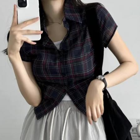 BY22832# 韩国chic格纹短袖单排扣衬衫女下摆抽褶抽绳设计百搭上衣  服裝批發女裝批發服飾貨源