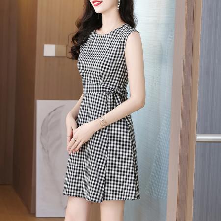黑白格子修身显瘦大码女装胖mm无袖连衣裙子夏季新款阔太太设计感 服裝批發女裝批發服飾貨源