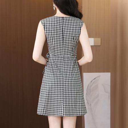 黑白格子修身显瘦大码女装胖mm无袖连衣裙子夏季新款阔太太设计感 服裝批發女裝批發服飾貨源