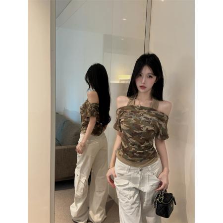 BY23075# 美式辣妹迷彩假两件短袖t恤女夏季新款露肩烫钻收腰上衣 服裝批發女裝批發服飾貨源