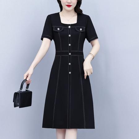 BY23149# 大码减龄连衣裙女夏季新款方领气质高级感遮肚显瘦小黑裙 服裝批發女裝批發服飾貨源