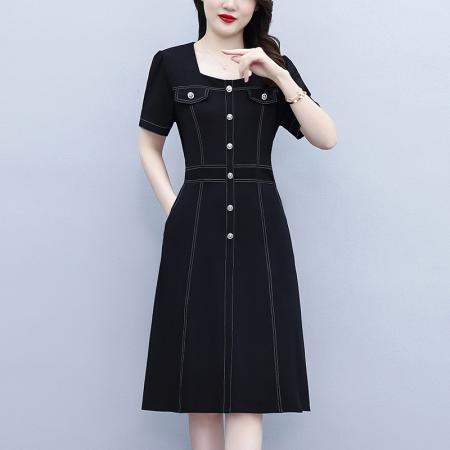 大码减龄连衣裙女夏季新款方领气质高级感遮肚显瘦小黑裙 服裝批發女裝批發服飾貨源